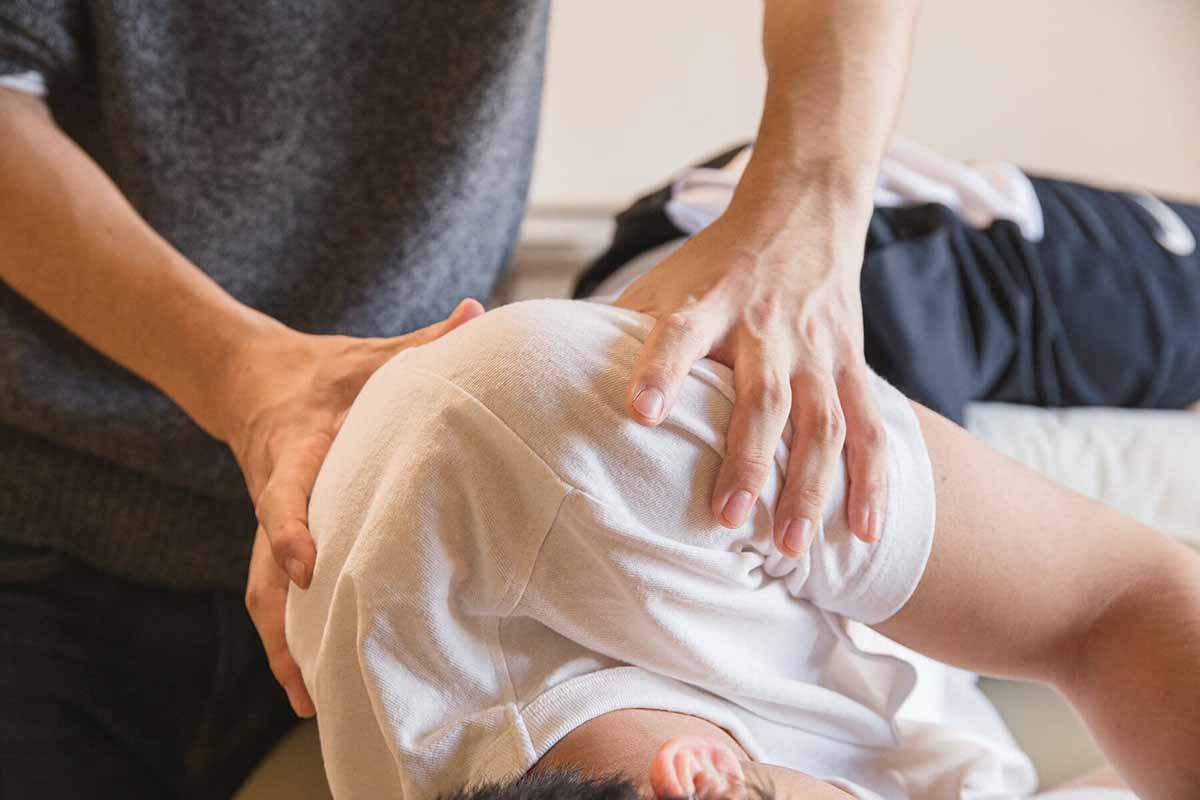 Get Holistic Medical Care From a Top Vancouver Osteopath